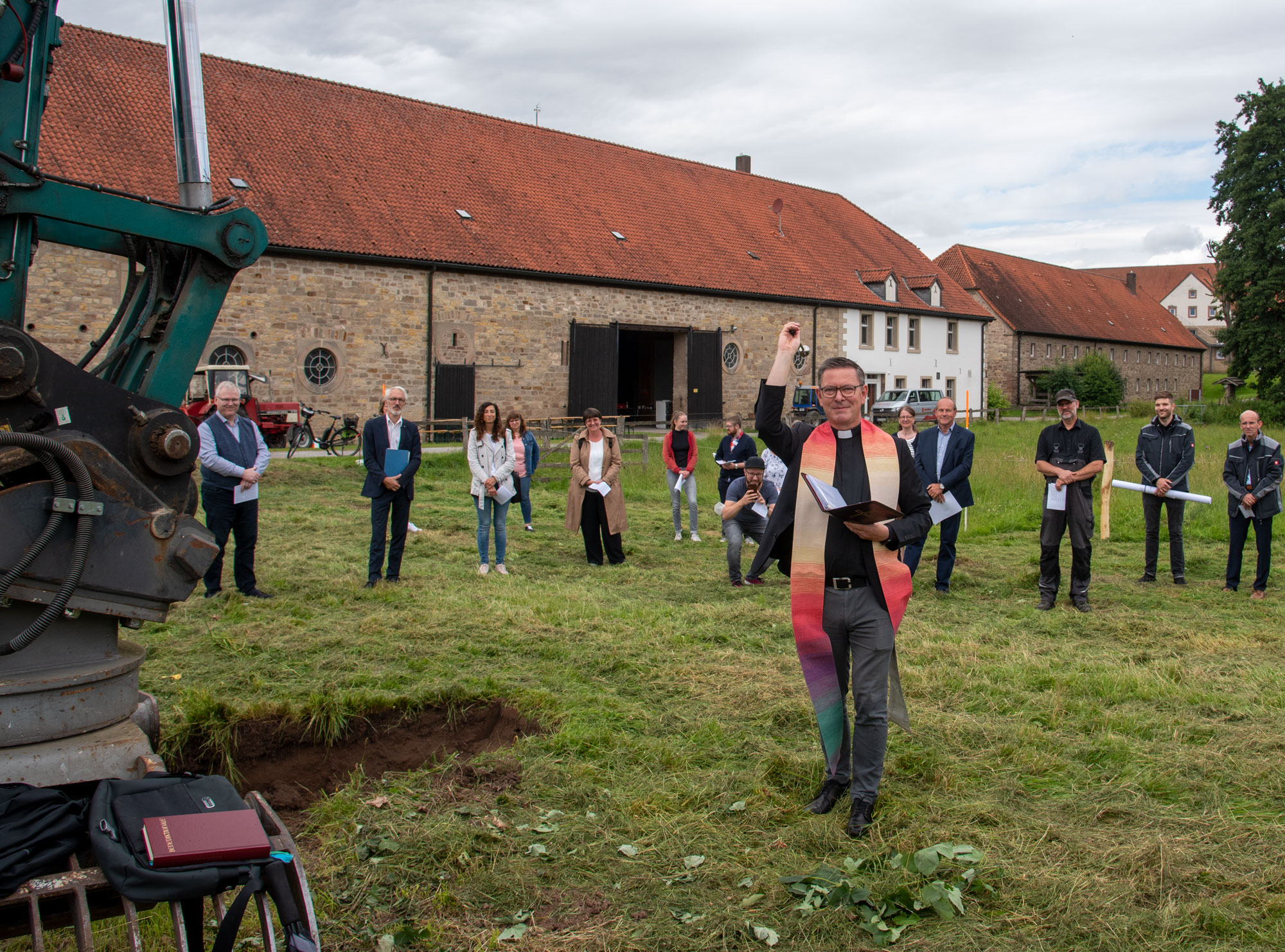 Spatenstich für neue Heizzentrale in Hardehausen