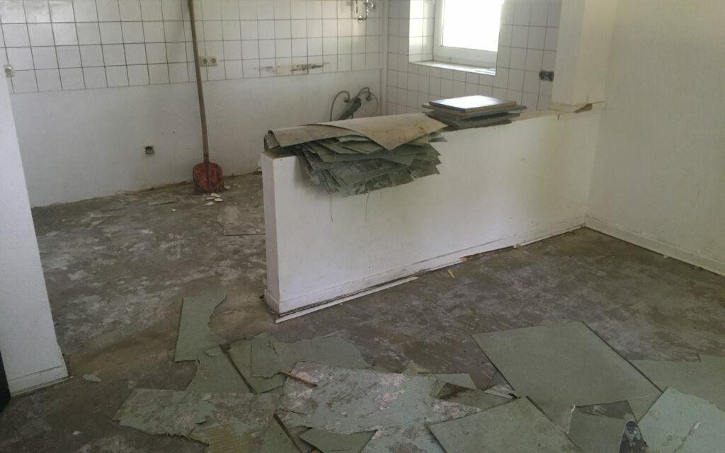 Umbau des ehemaligen Kindergartens zum neuen Gemeindezentrum in Liebfrauen hat begonnen