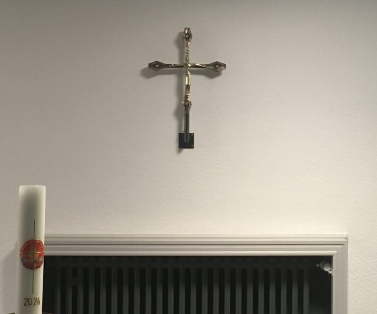 Vortragekreuz Liebfrauen hat einen neuen Ort im Gemeindezentrum